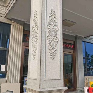 东营芝麻白别墅雕刻柱子  黄金麻