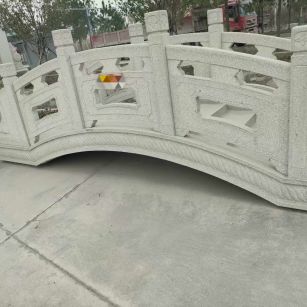 东营芝麻白拱桥，石桥