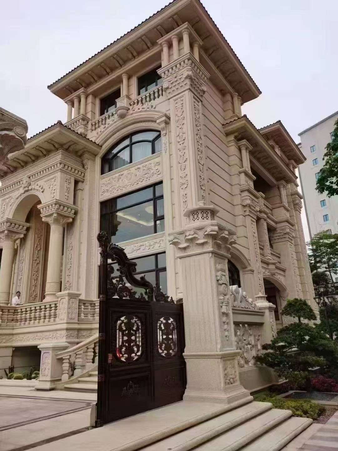 东营黄金麻别墅外墙异形定制