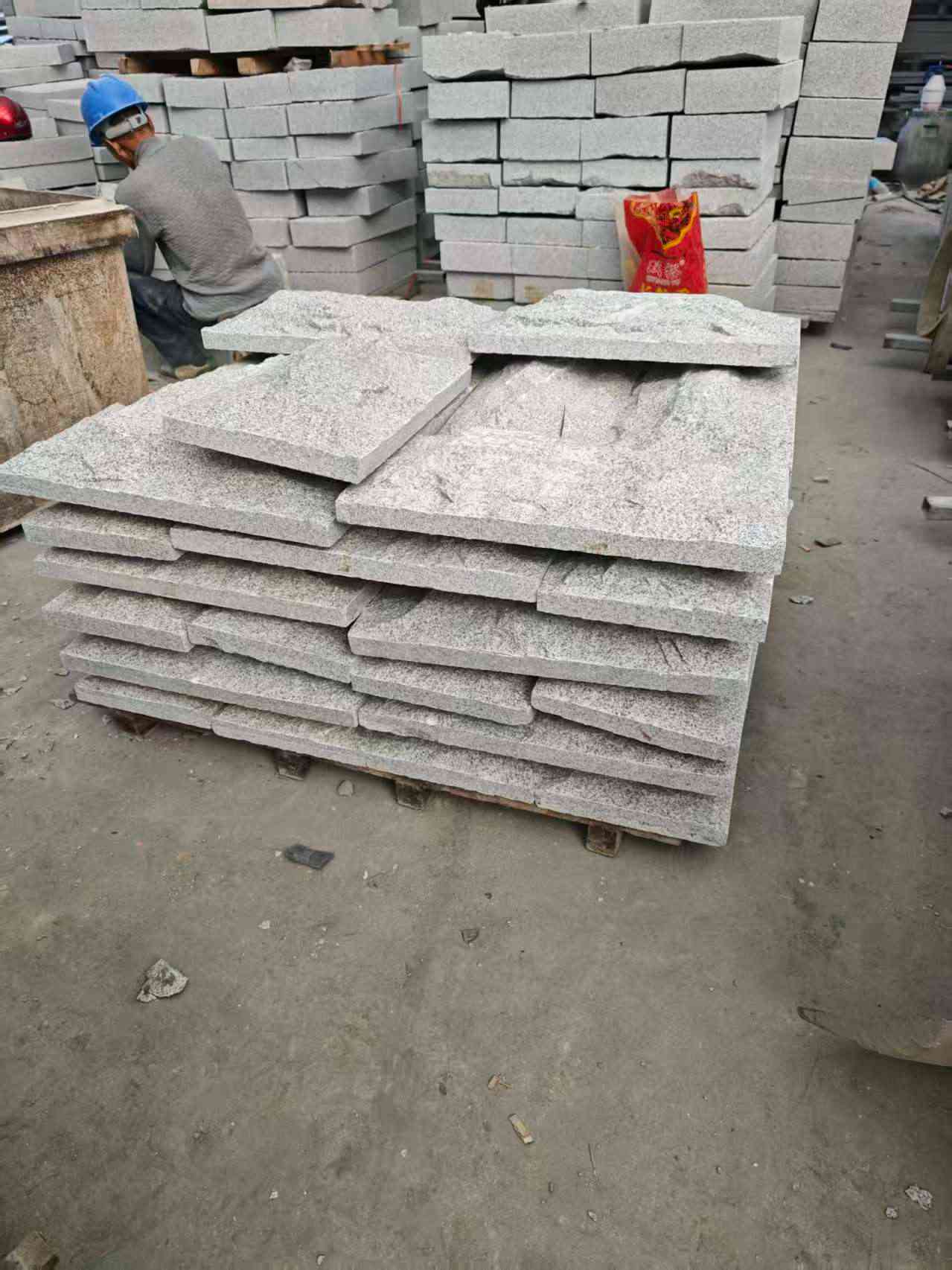 东营芝麻白蘑菇石，自然面