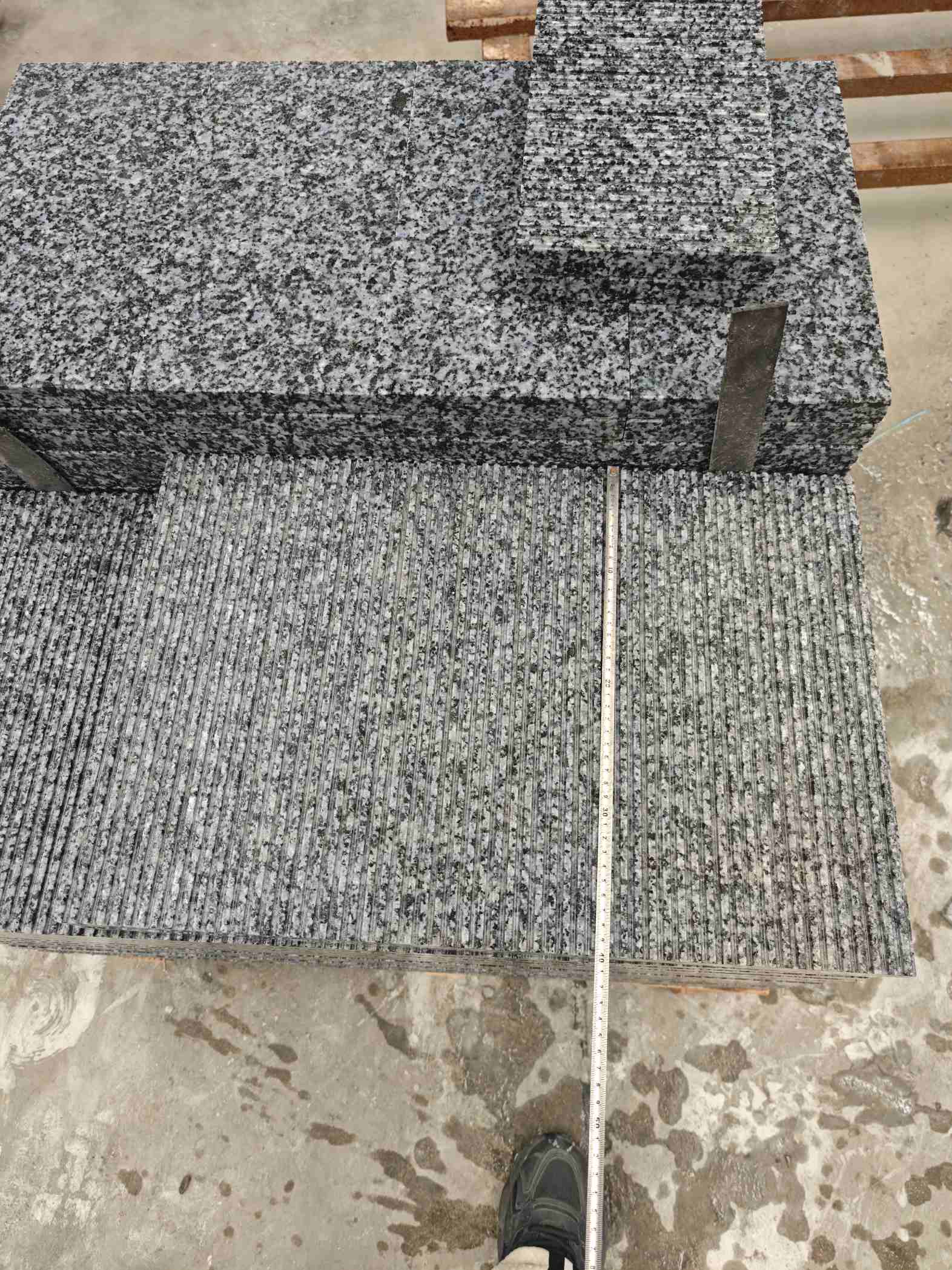 东营芝麻黑拉丝面