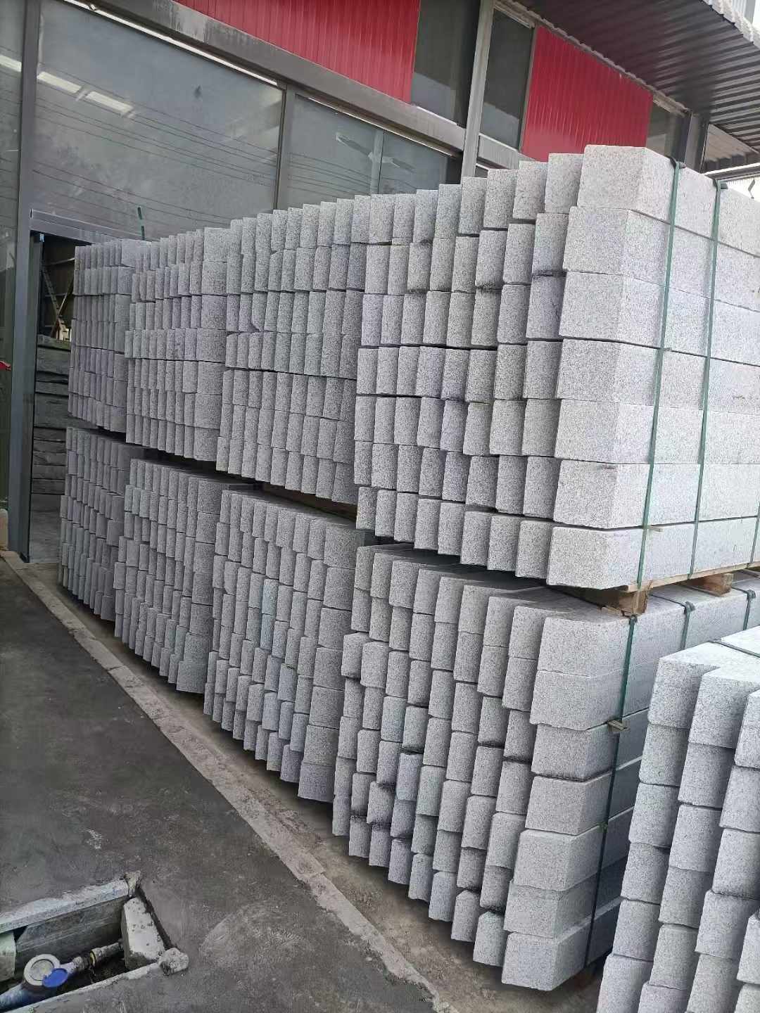 东营芝麻白树围石 树池