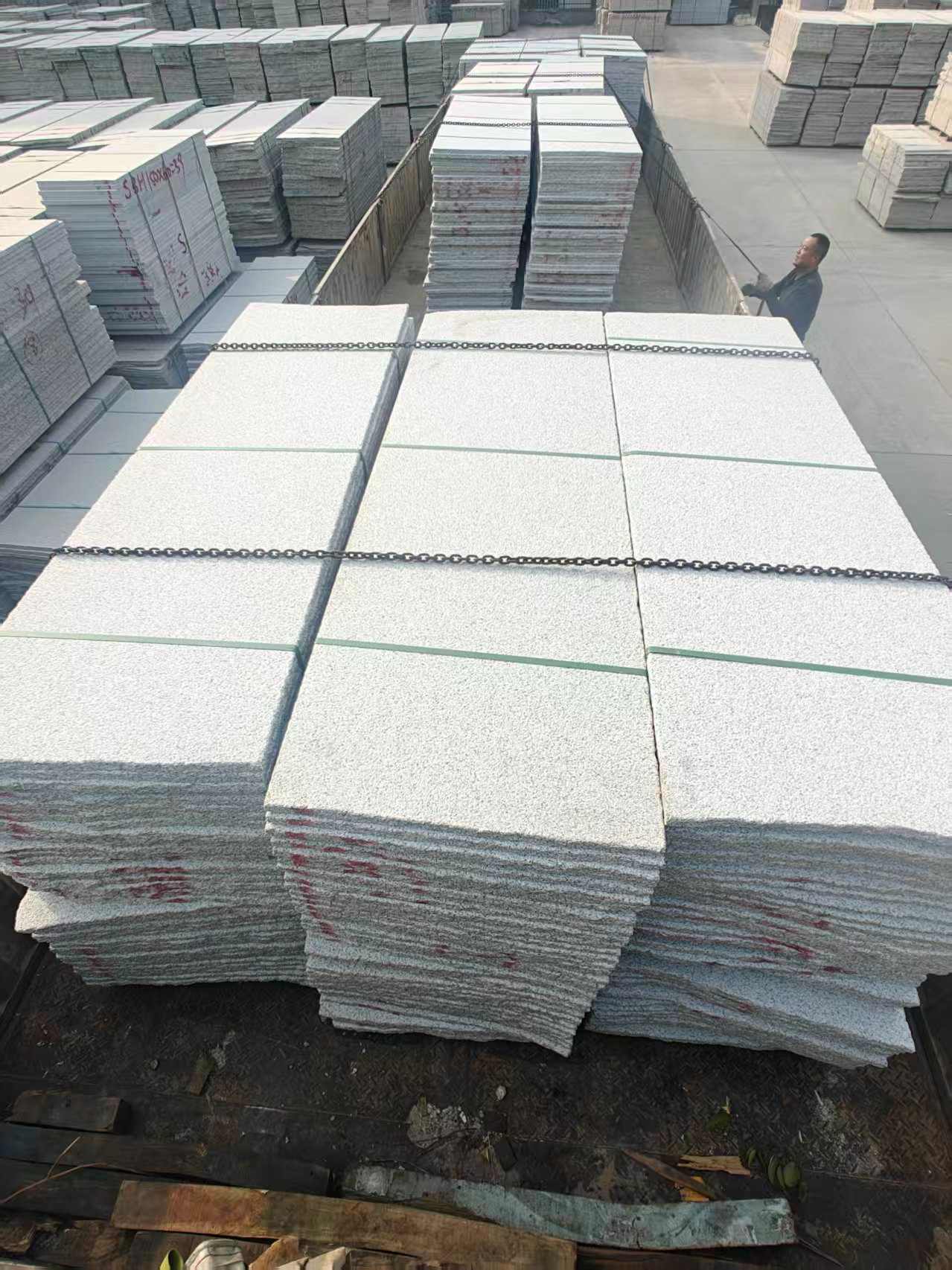 东营芝麻白毛板，石材毛板